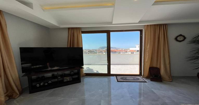 Luxury 3+1 and studio apartment in Oba
